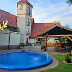 Lesniczowka 18