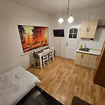 Leśniczówka 18 Quarto em Acomodações Particulares Wegierska Gorka