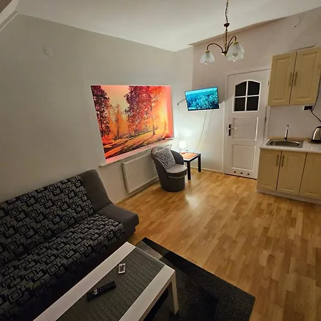 Privatunterkunft Lesniczowka 18 *