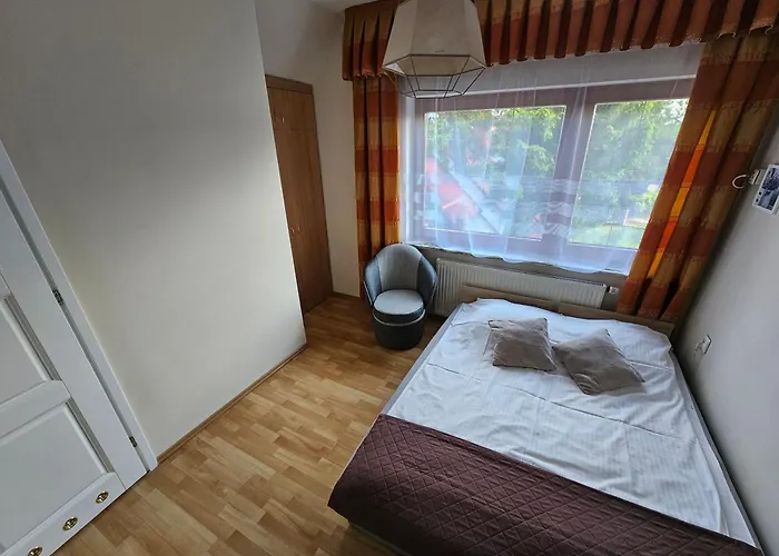 בית אירוח Lesniczowka 18 וגיירסקה גורקה