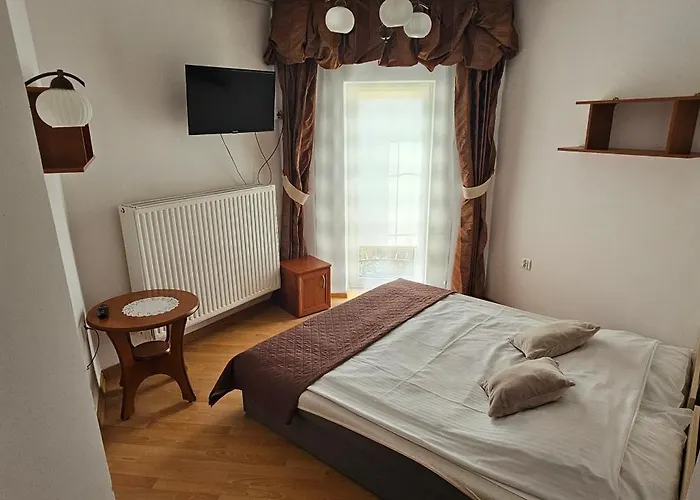 בית אירוח Lesniczowka 18 וגיירסקה גורקה