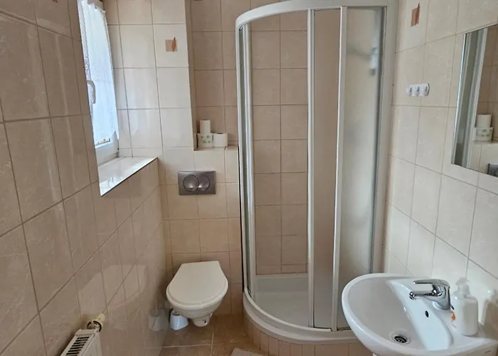 Lesniczowka 18 בית אירוח