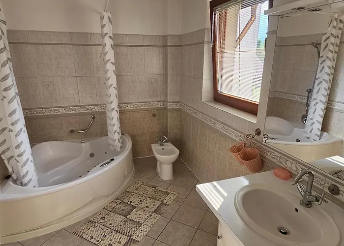 בית אירוח Lesniczowka 18 וגיירסקה גורקה