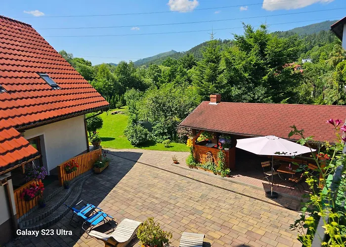 בית אירוח Lesniczowka 18 *