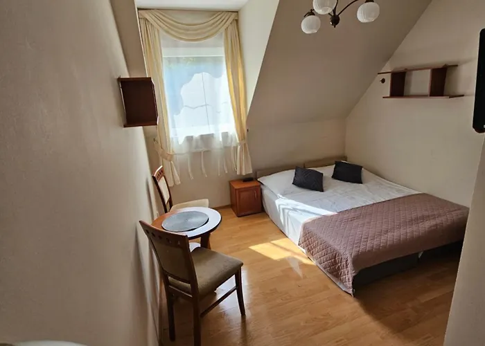 Lesniczowka 18 בית אירוח