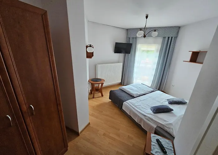 Lesniczowka 18 בית אירוח וגיירסקה גורקה